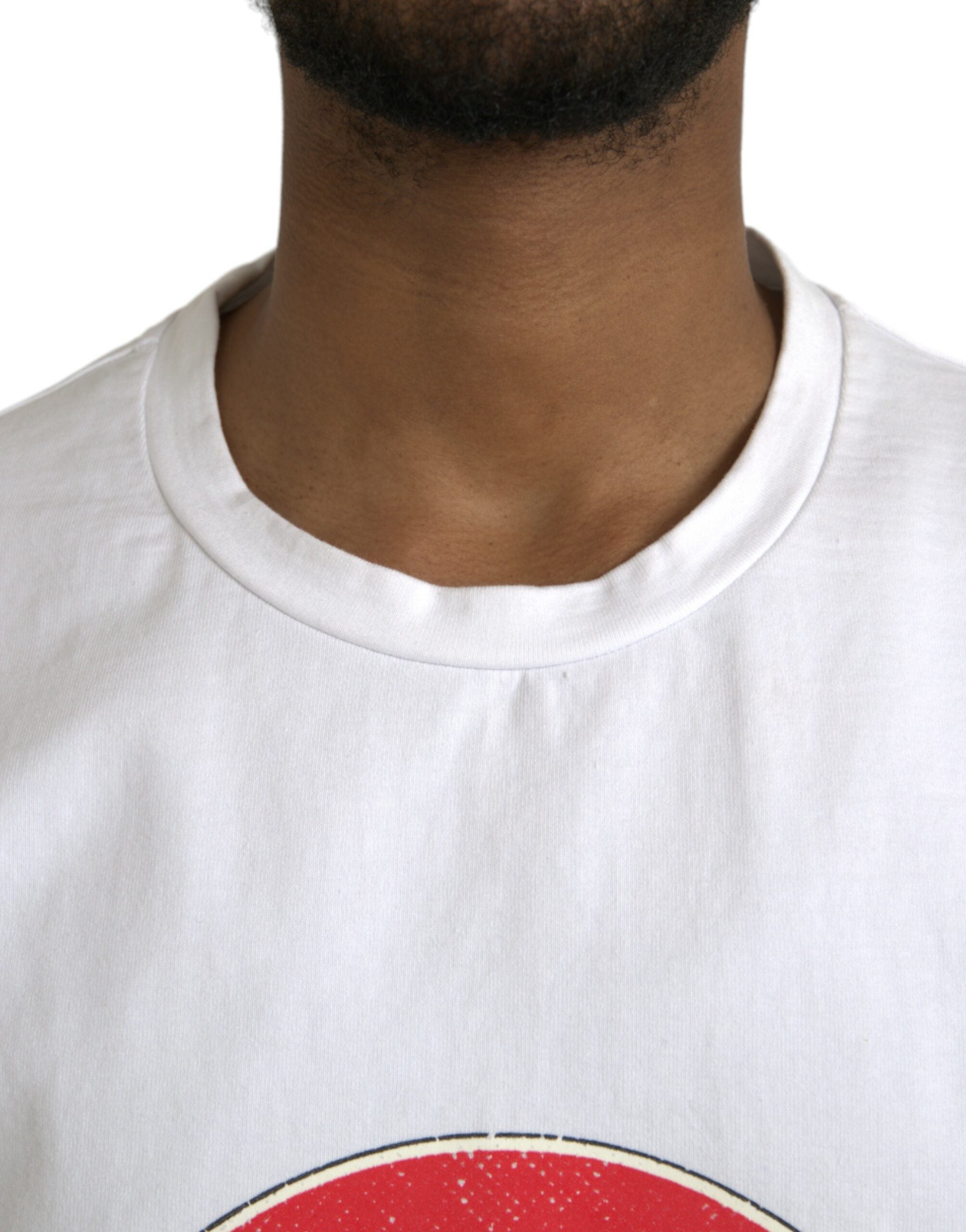 T-shirt blanc Dolce & Gabbana Amor avec cœur en coton, col rond et manches courtes, design élégant et moderne.