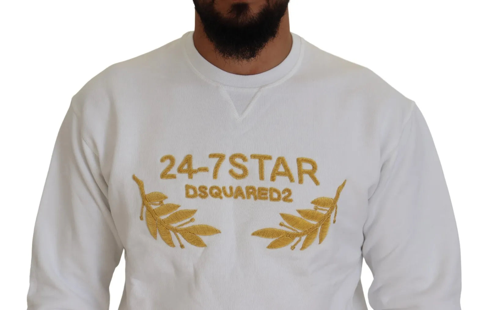 Sweat-shirt à col ras du cou blanc avec broderies de la marque Dsquared², doux et confortable, visible en gros plan.