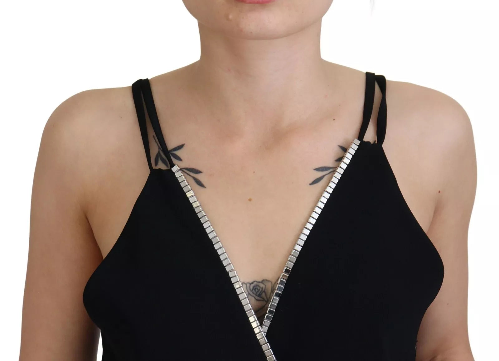Combinaison sans manches noire Dsquared² avec décolleté en V et détails embellis, élégante et moderne.