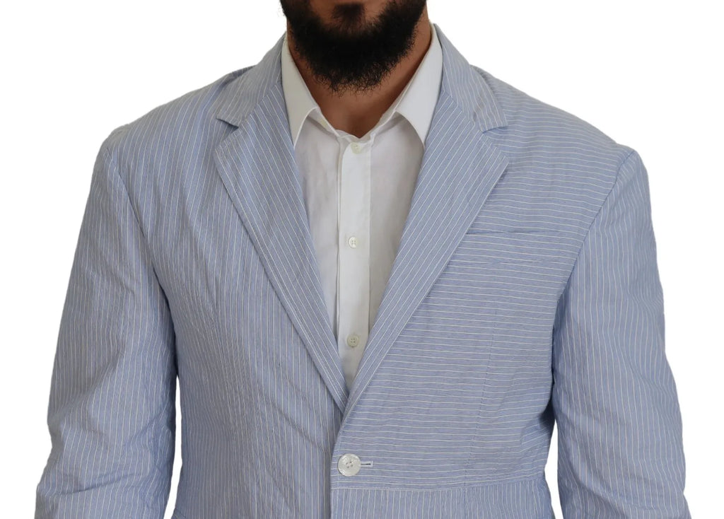 Blazer formel bleu à rayures, à deux boutons, de la marque Dsquared², avec col classique et poche poitrine visible.