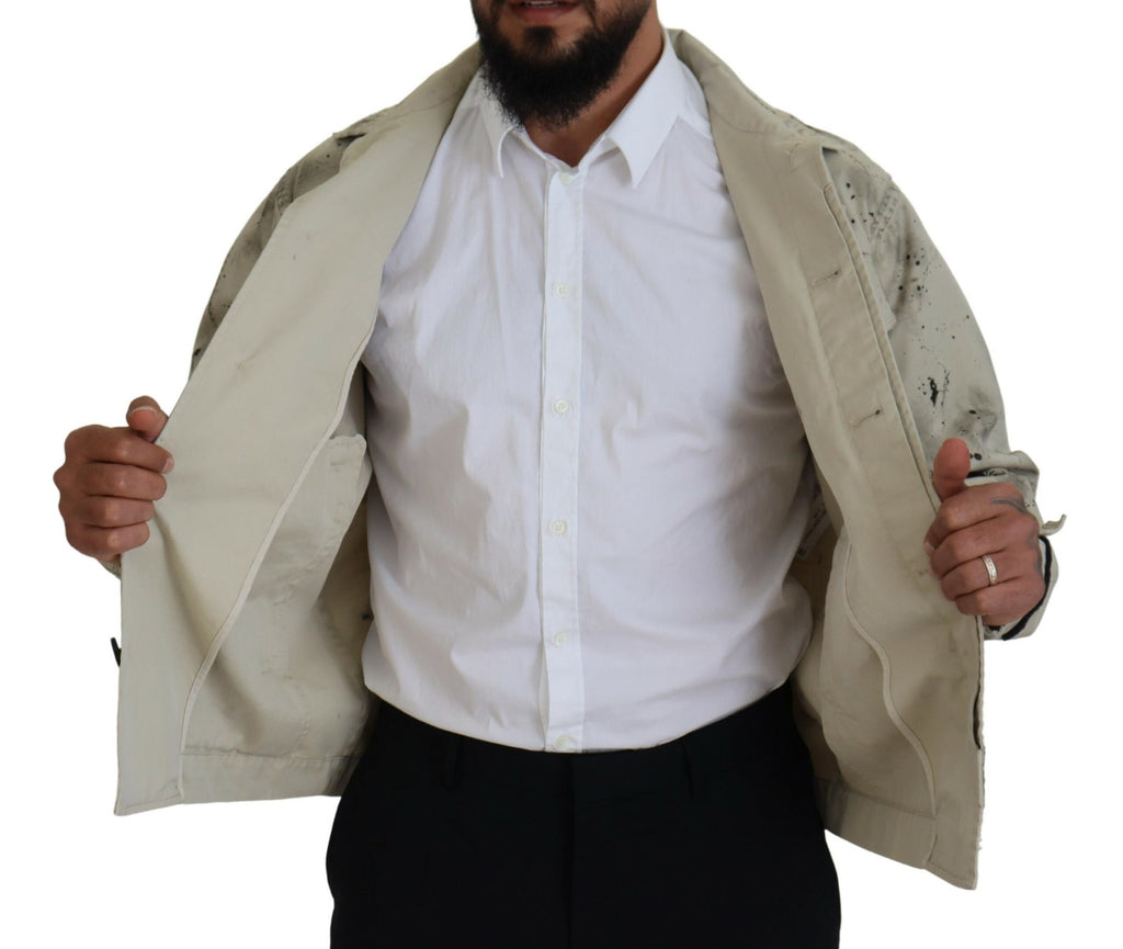 Veste en jean décontractée Dsquared² avec imprimé éclaboussure blanc et noir, style casual, visible détails du tissu denim noir et blanc.