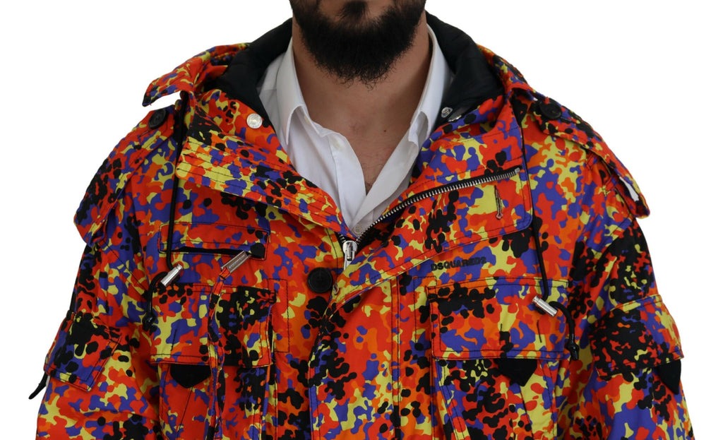 Veste longue multicolore Dsquared² avec capuche, poches cargo, style décontracté et mode.