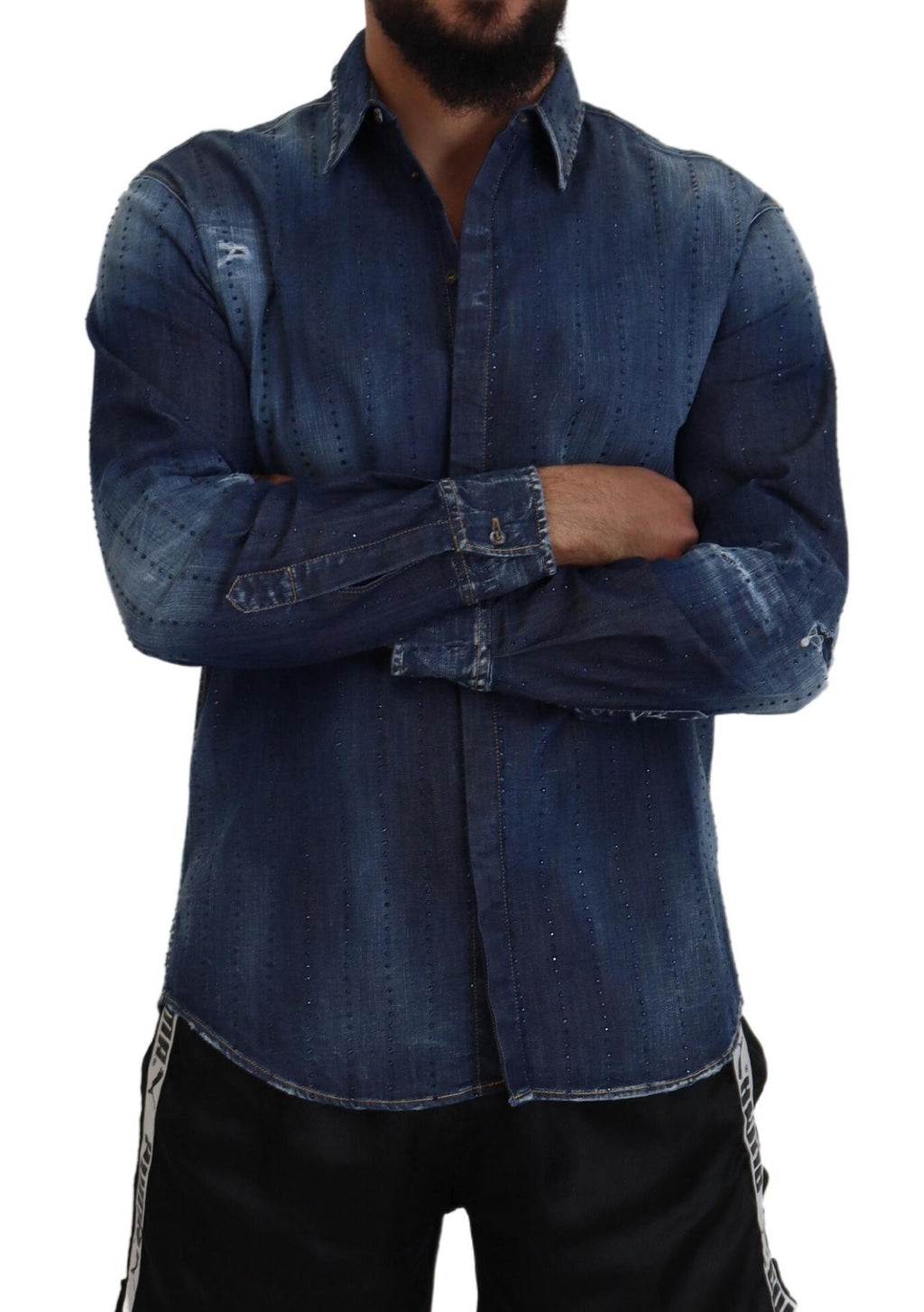 Chemise en jean bleue Dsquared² avec déchirures, embellissements en cristaux, style décontracté et tendance.