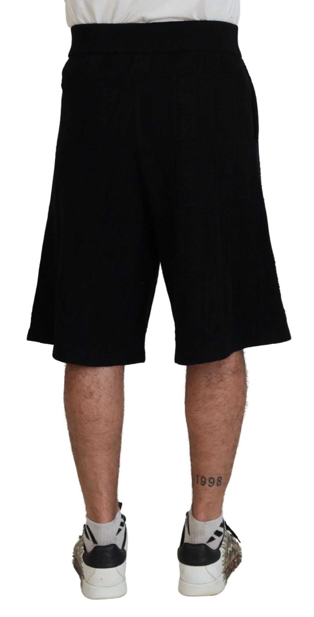 Shorts bermuda noirs pour homme de style décontracté, en tissu solide, de la marque Dsquared², pulls-on, mode casual.