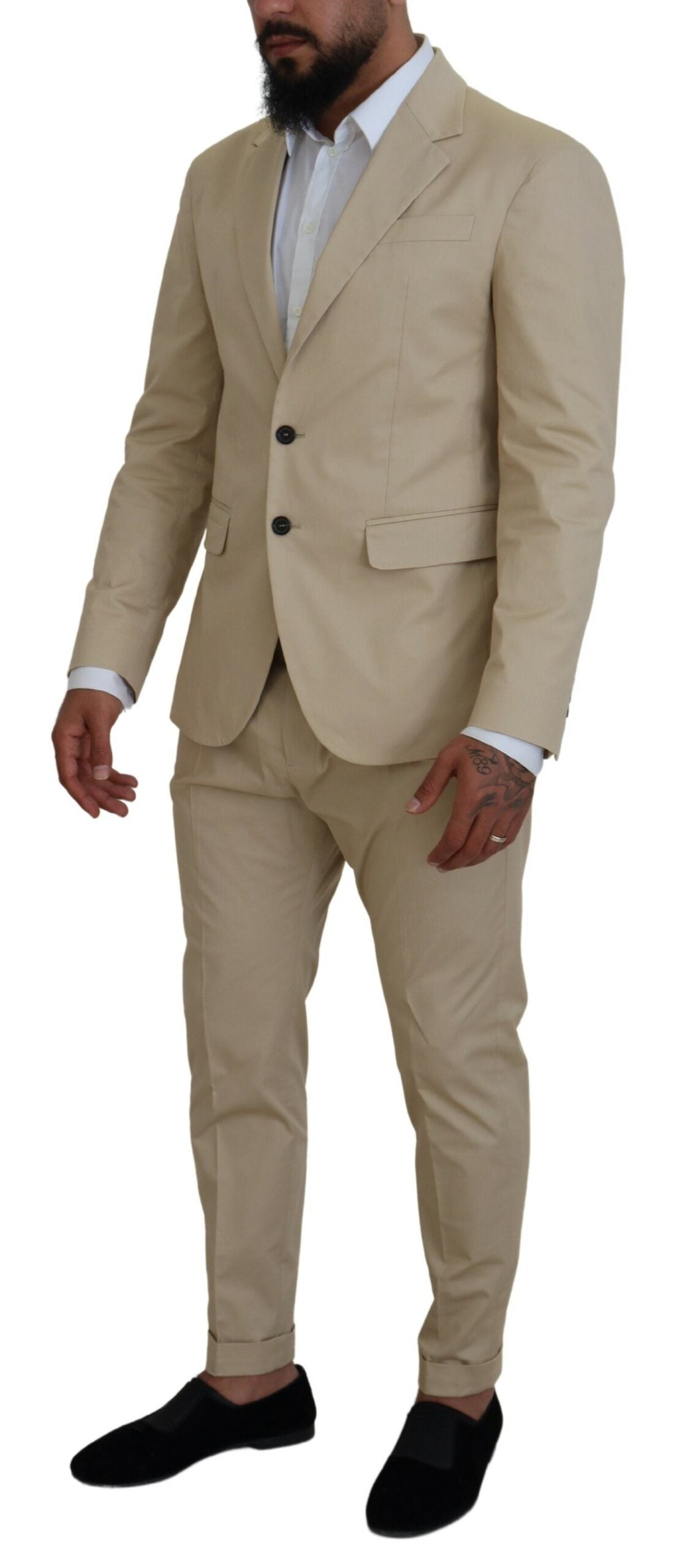 Costume deux pièces beige en coton de la marque Dsquared², veste et pantalon à boutonnières, élégant et classique.