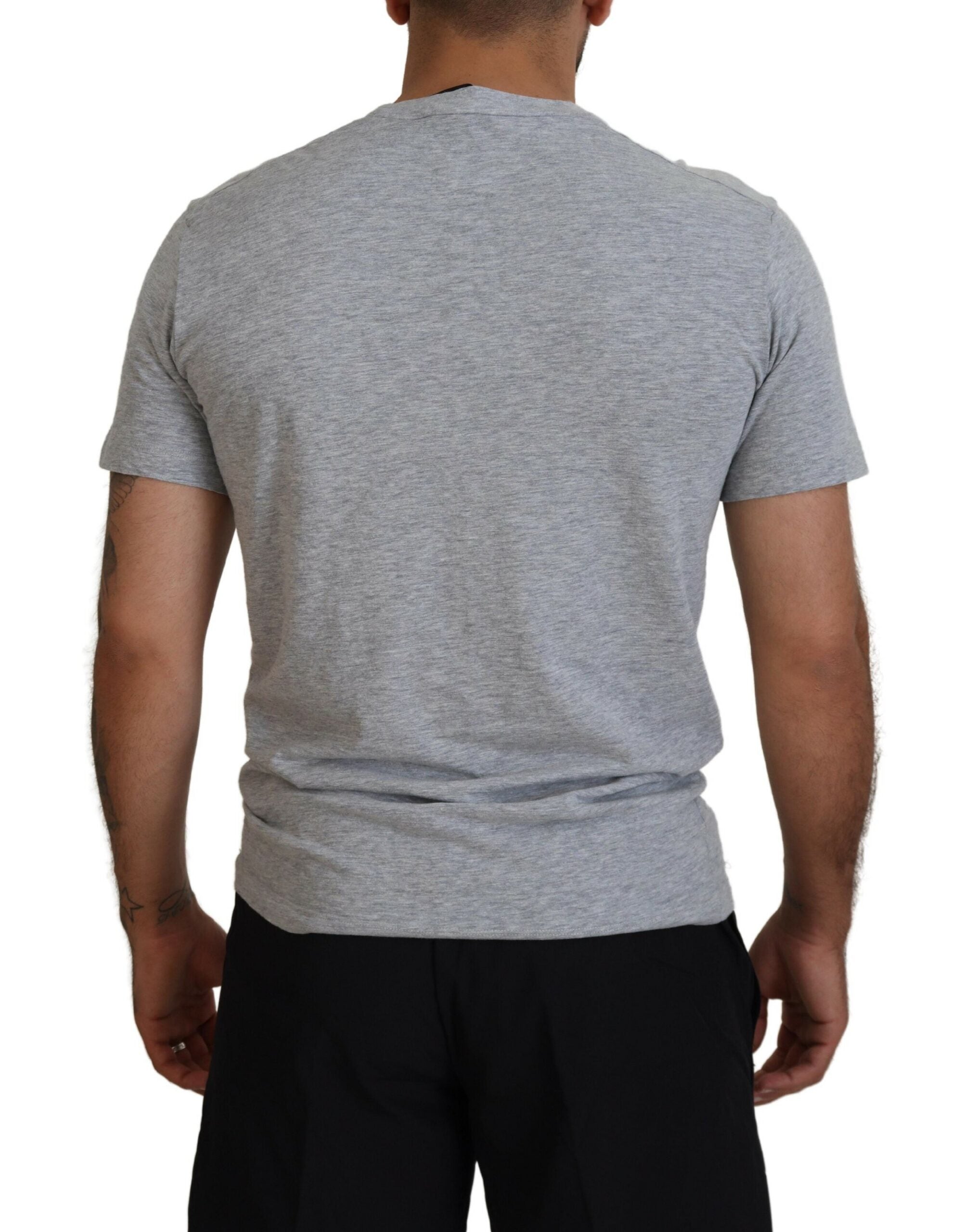 T-shirt gris à manches courtes et logo Dsquared², coton, col rond, vue de face, style décontracté.