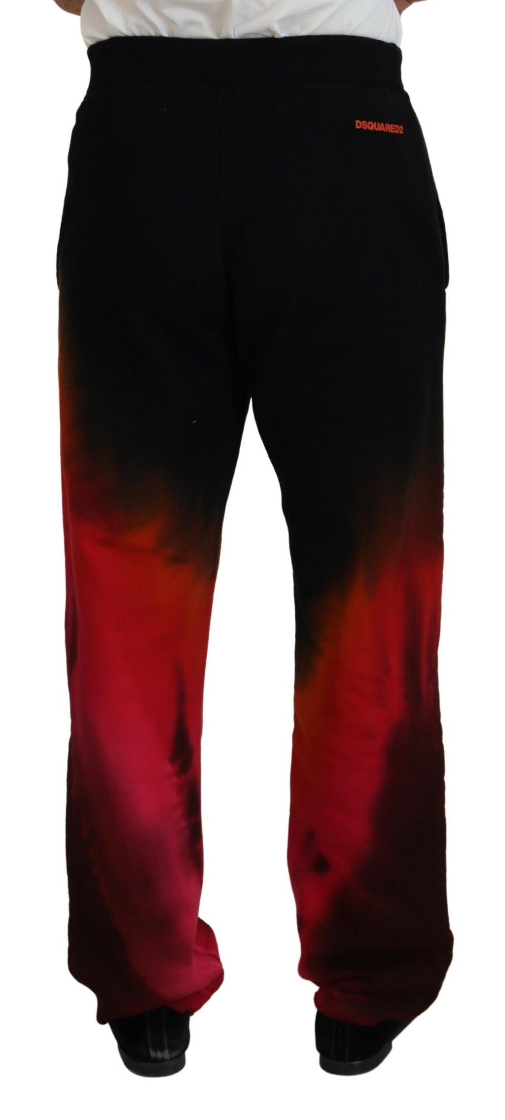 Pantalons décontractés en coton noir et rouge avec logo imprimé de Dsquared², style casual et moderne.