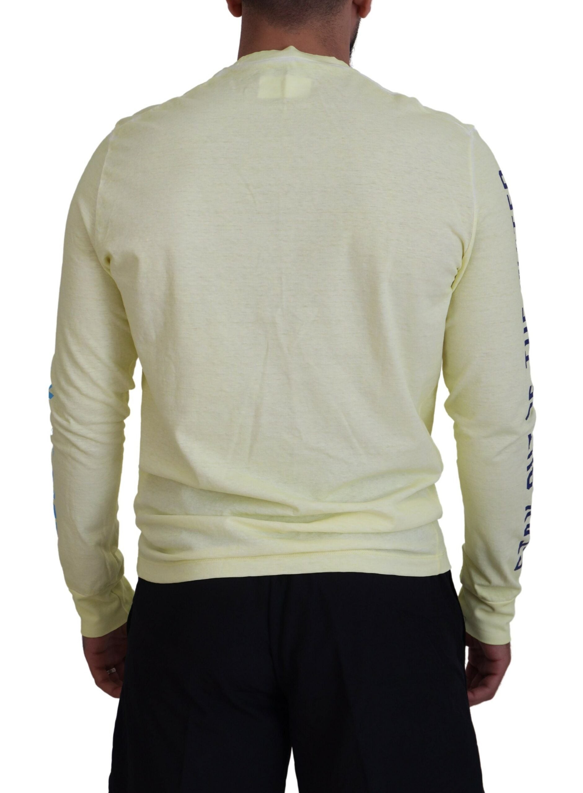 T-shirt à manches longues coloré jaune avec imprimé vif de la marque Dsquared², style décontracté et tendance.