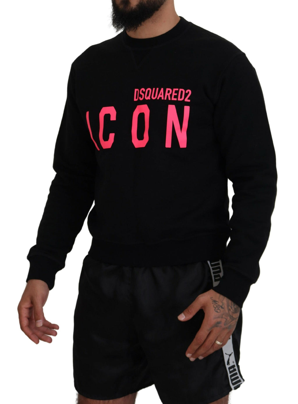 Pull à manches longues imprimé noir Dsquared², sweat-shirt décontracté avec logo et design graphique visible sur l'image.
