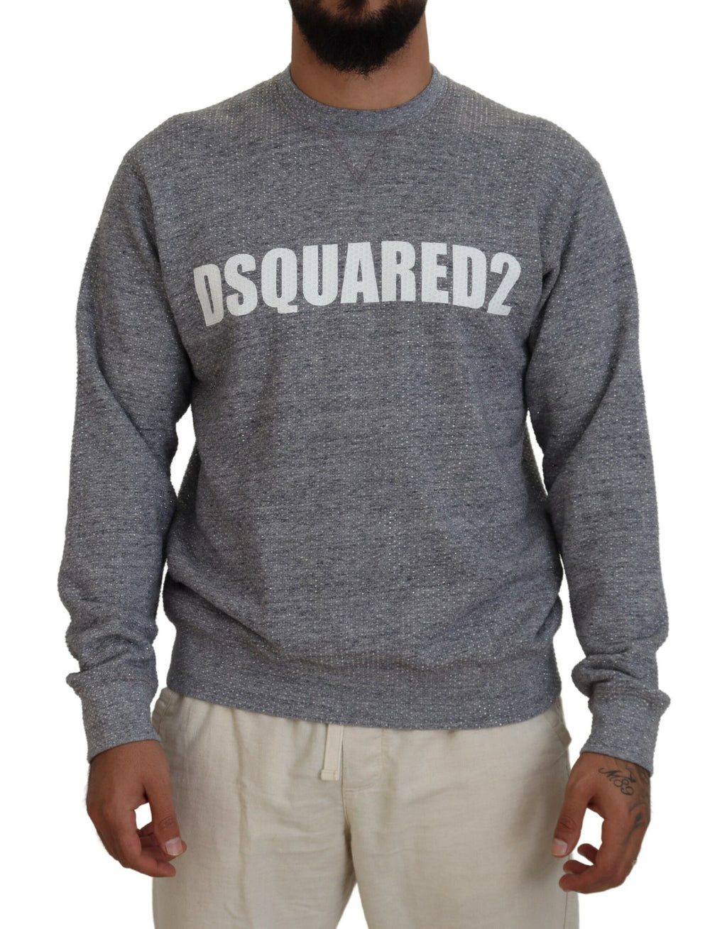 Pull homme gris Dsquared² avec embellissements en cristal, style décontracté et élégant, tissu doux et confortable.