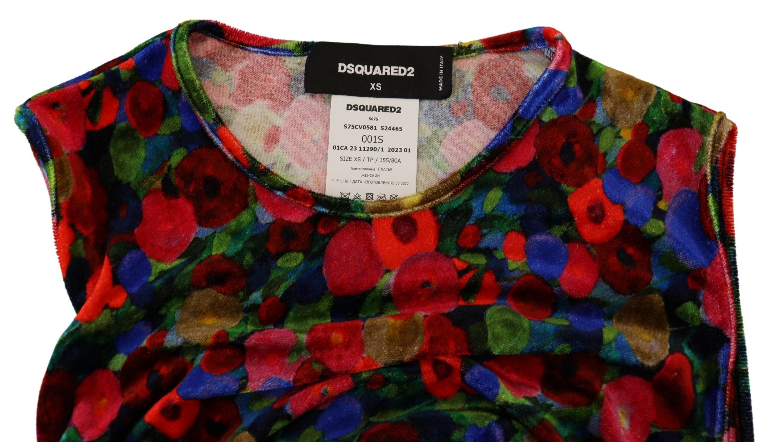 Robe longue moulante à fleurs multicolores de Dsquared², avec drapé et détails ruchés, pour une silhouette élégante.