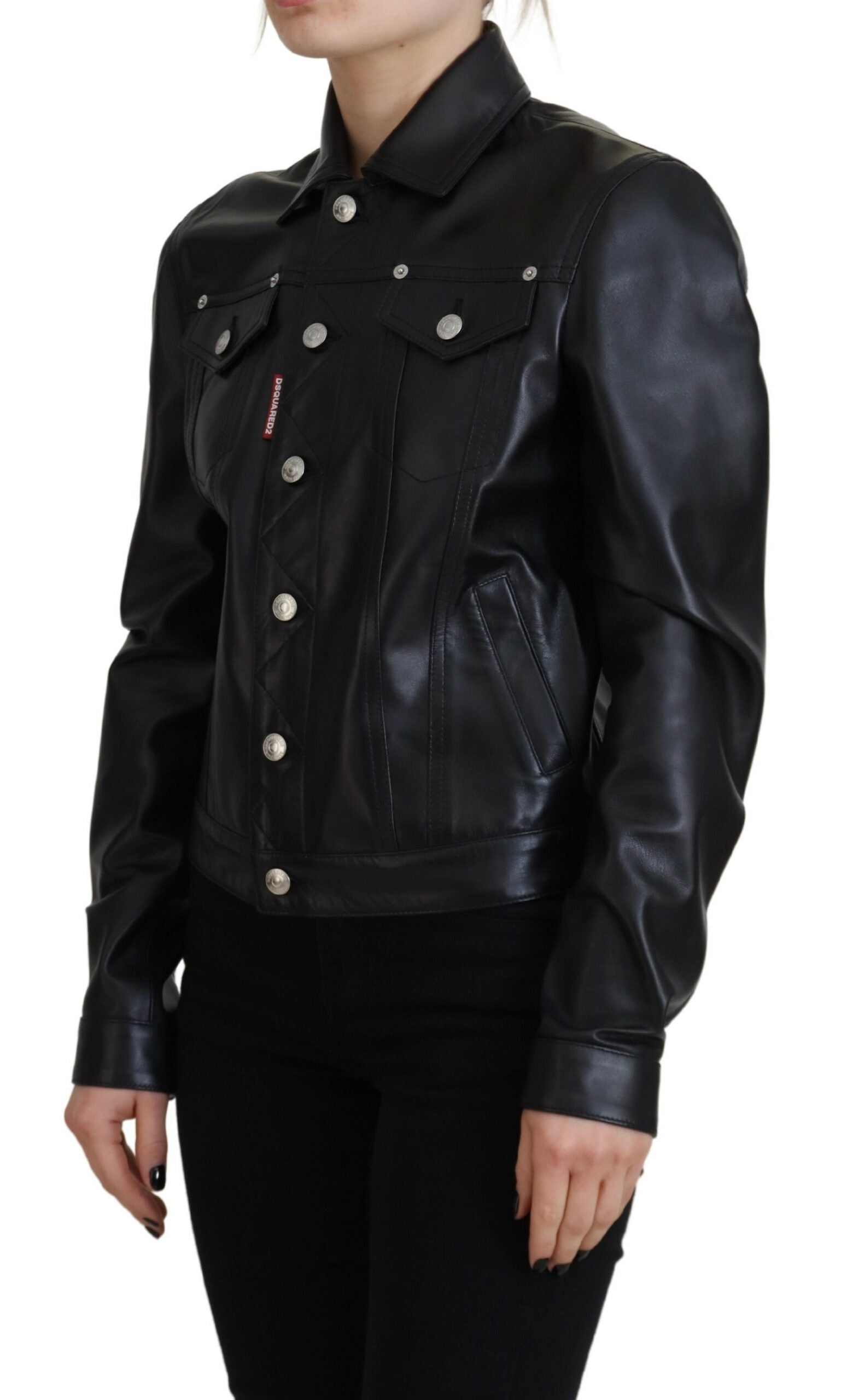 Veste en cuir noire à col avec manches longues de Dsquared², élégante et moderne, visible dans l'image.