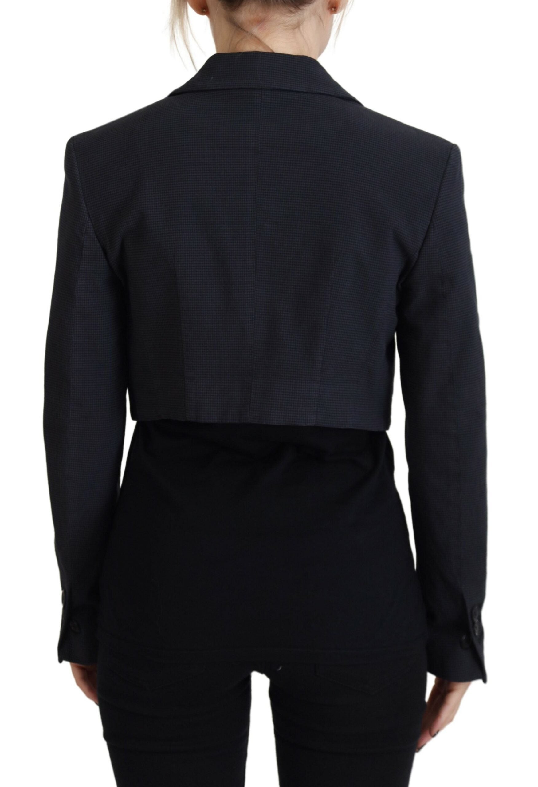 Veste blazer courte en coton noir de Dsquared², avec boutons et coupe moderne, portée sur un mannequin.