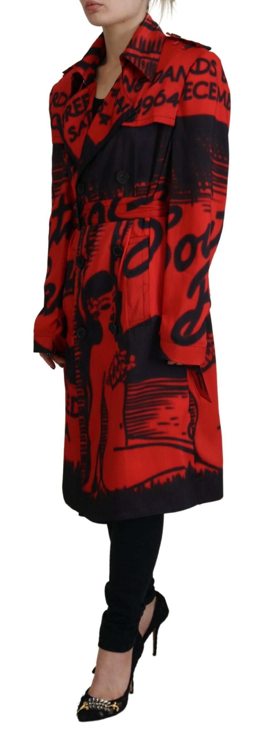 Manteau Dsquared² rouge à imprimé avec col à boutons, style veste Desigual, visible avec motif coloré et coupe élégante.