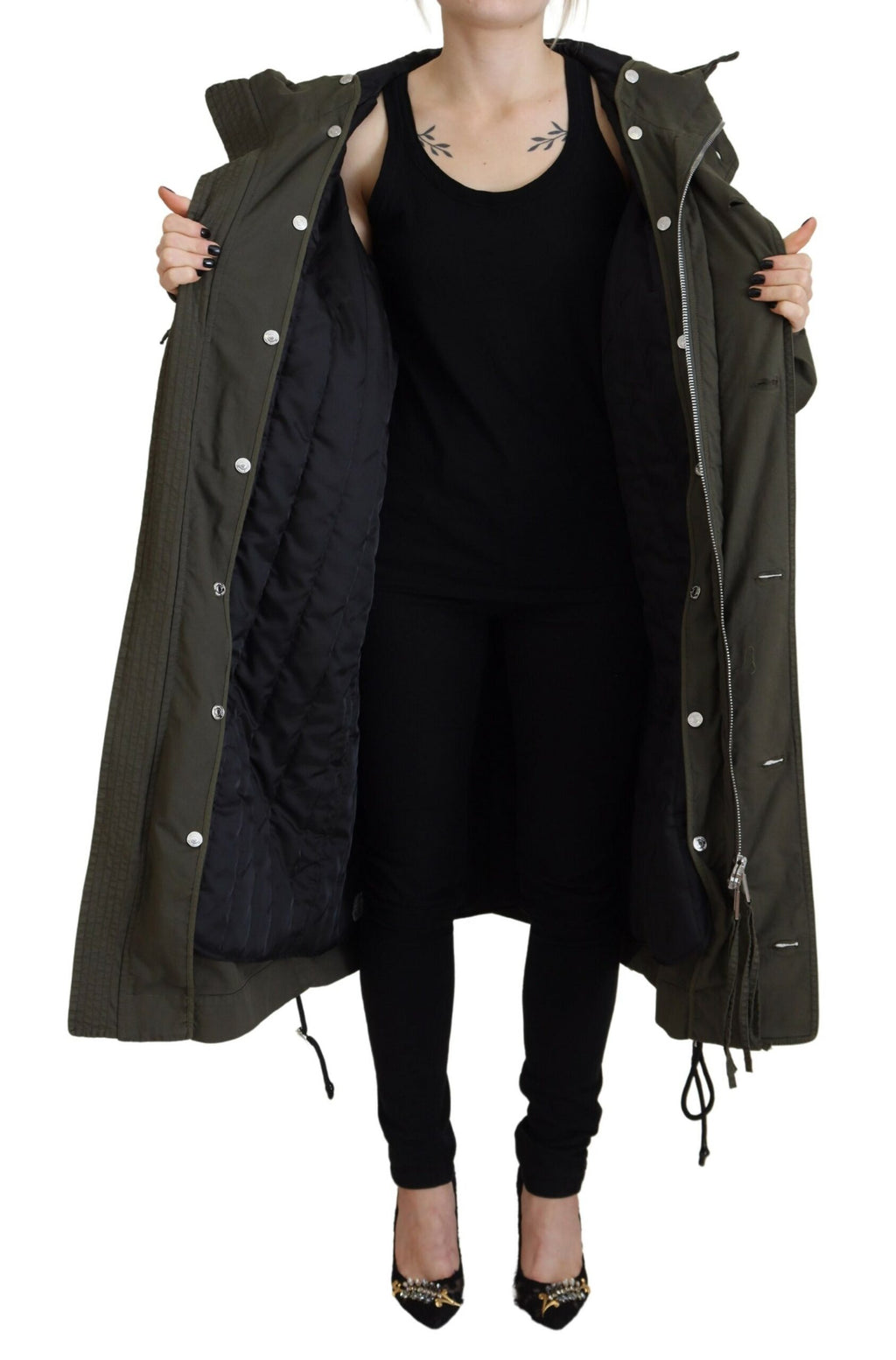 Veste longue verte à capuche avec zip complet, parka Dsquared², en tissu imperméable et style décontracté.