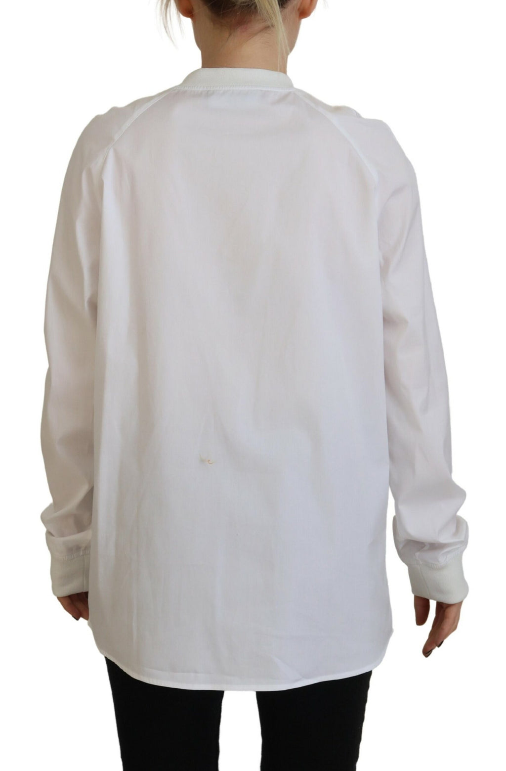 Haut en coton blanc à manches longues et col rond de Dsquared², vue de face sur fond neutre.
