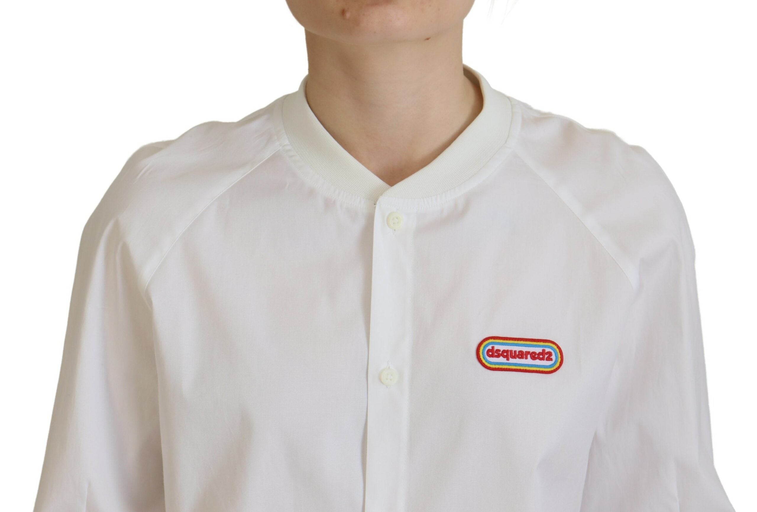Chemise blanche en coton pour homme de Dsquared², manches longues à boutons et col ras du cou, vue de face.