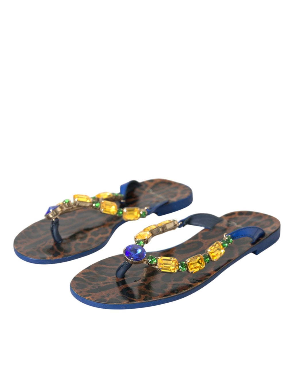 Chaussures de plage en cuir de veau bleu avec cristaux de Dolce & Gabbana, élégantes et sophistiquées.