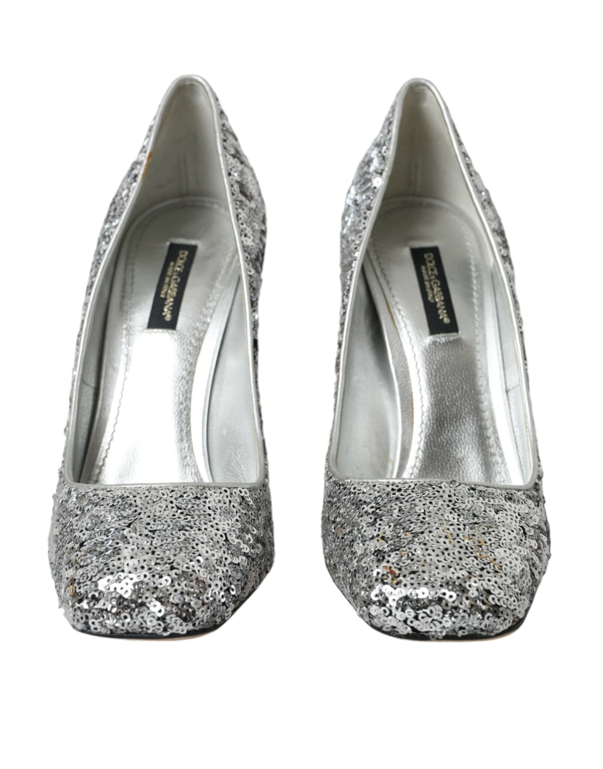 Escarpins Dolce & Gabbana en sequins argentés élégants, chaussure à talon pour femme, détails brillants et sophistiqués.