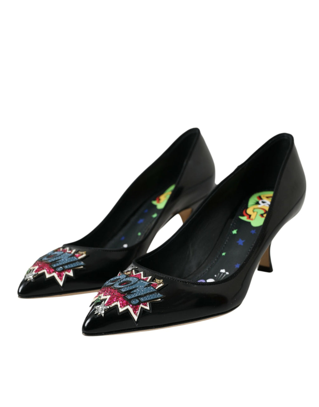 Chaussures à talons noir en cuir Dolce & Gabbana avec patch BOOM, style élégant et moderne.