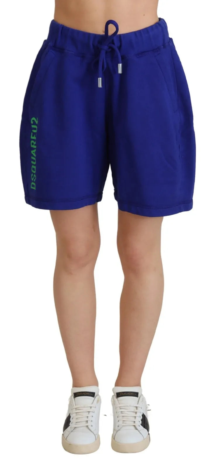Shorts sweat en coton bleu à logo Dsquared², taille haute et coupe décontractée, visibles avec détails de logo sur le devant.