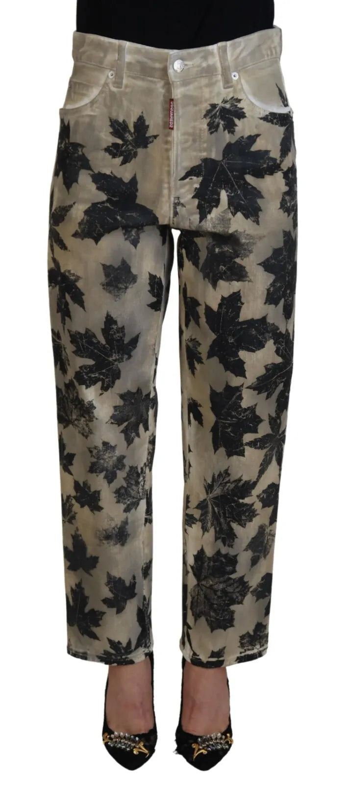 Jeans en coton beige à feuilles de Dsquared², coupe taille haute, style denim, modèle Boston, visible sur cette image.