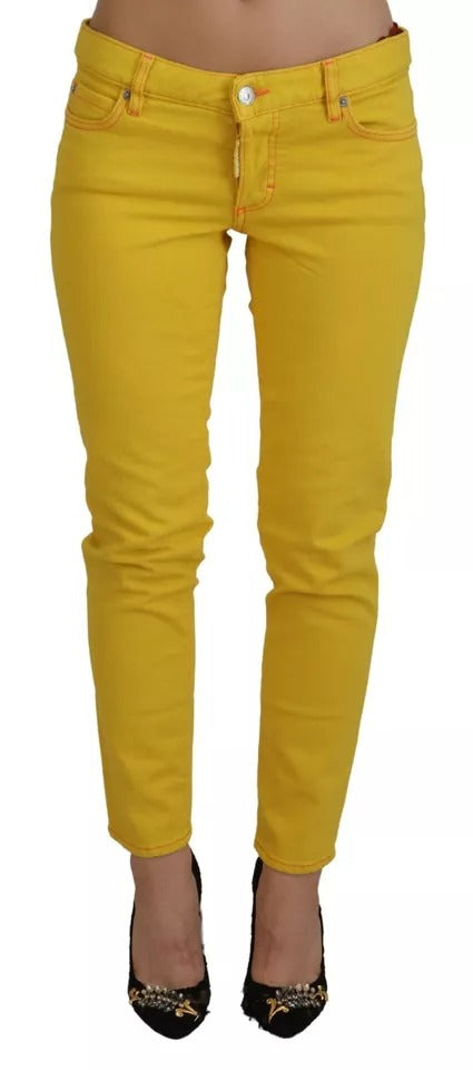 Jeans courts en coton jaune Dsquared² Jennifer avec taille basse et coupe décontractée, visibles en gros plan.
