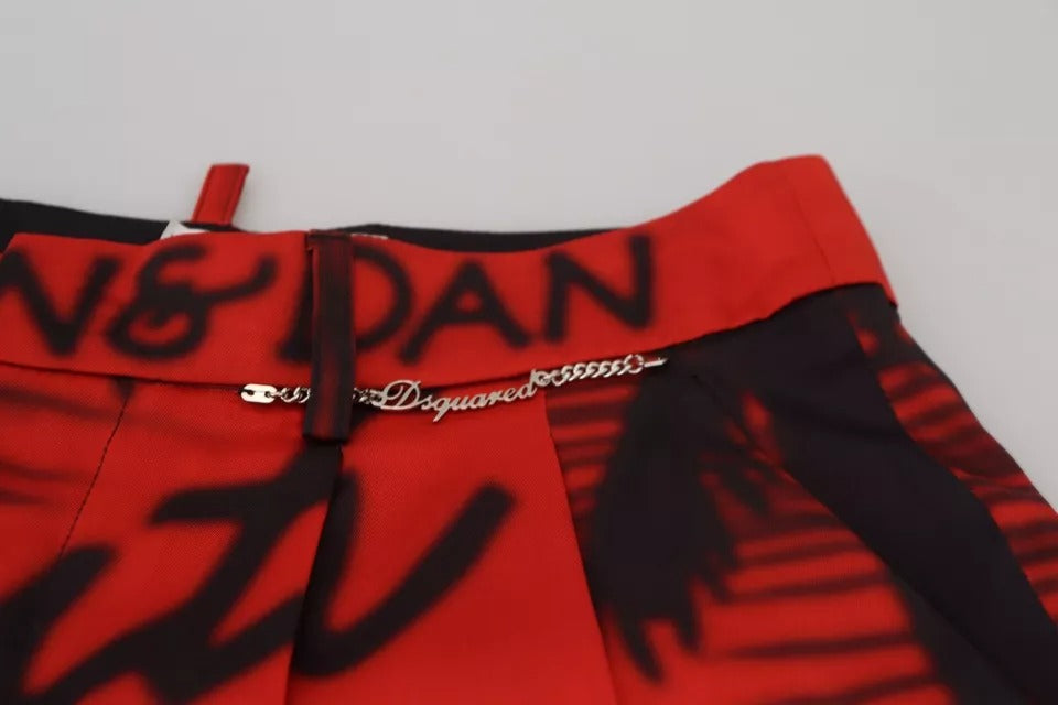 Pantalons cropped à taille haute à imprimé rouge et jambes larges de Dsquared², mode tendance et élégante.