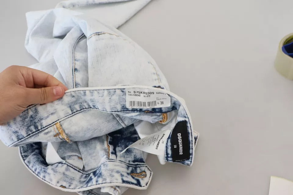Jeans en denim blanc cassé à taille haute et coupe droite de Dsquared², en coton, visibles avec détails de couture.