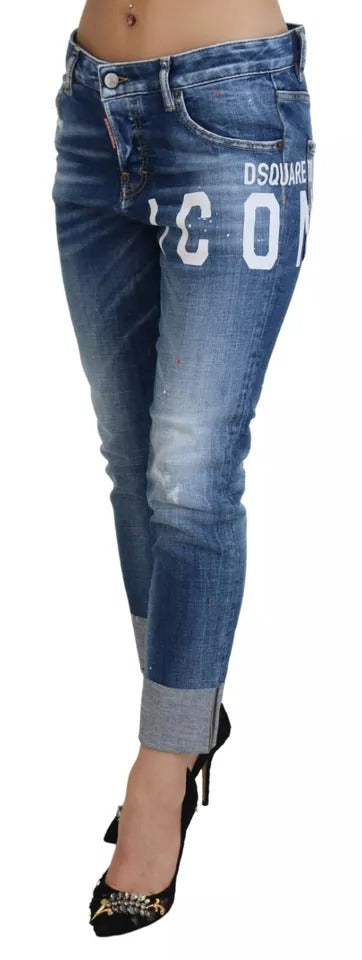 Jeans cropés en denim bleu à taille basse de Dsquared², style cool girl, avec coupe tendance et détails modernes.
