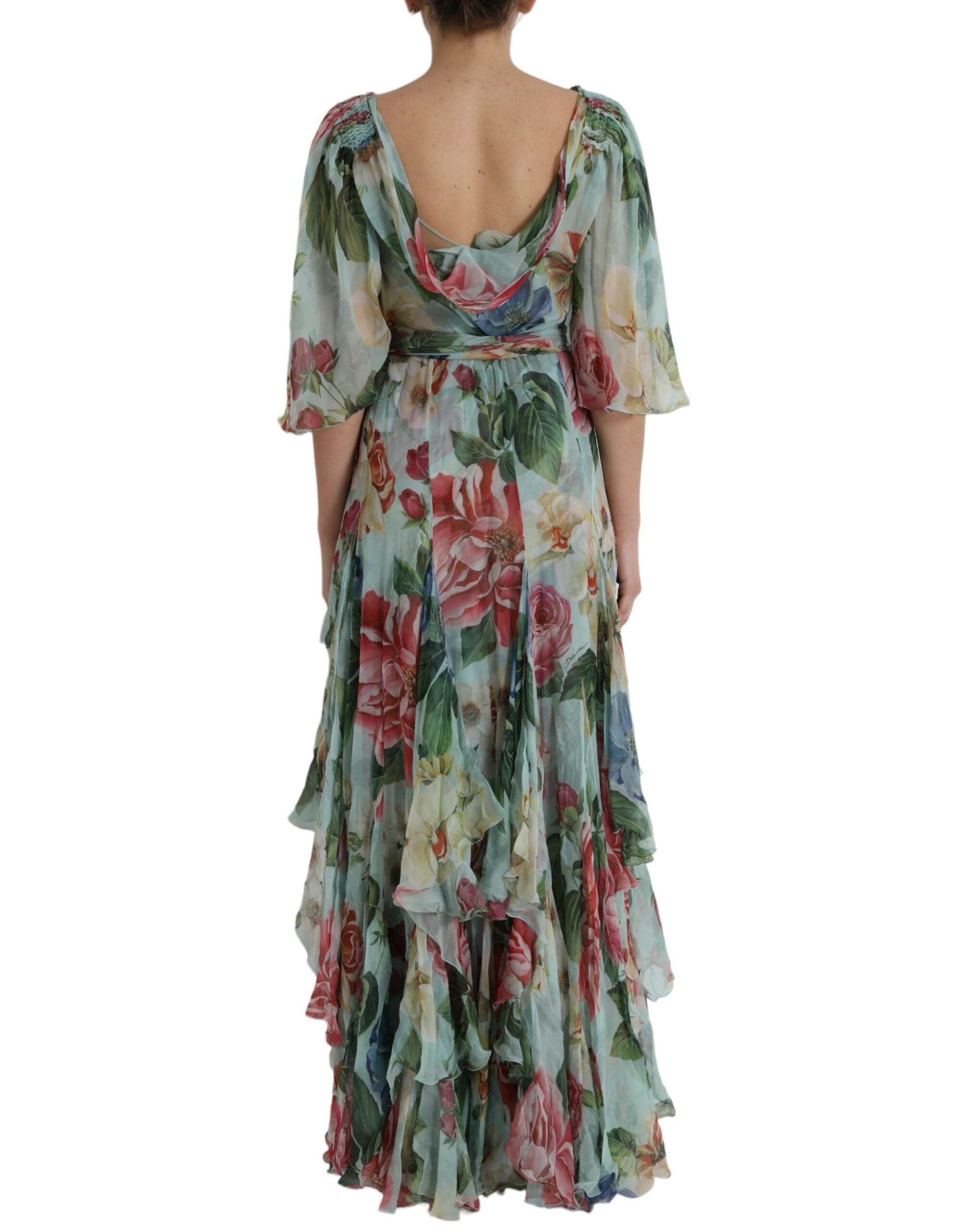 Robe longue à fleurs bleues Dolce & Gabbana avec jupe en plusieurs couches, style élégant et floral.