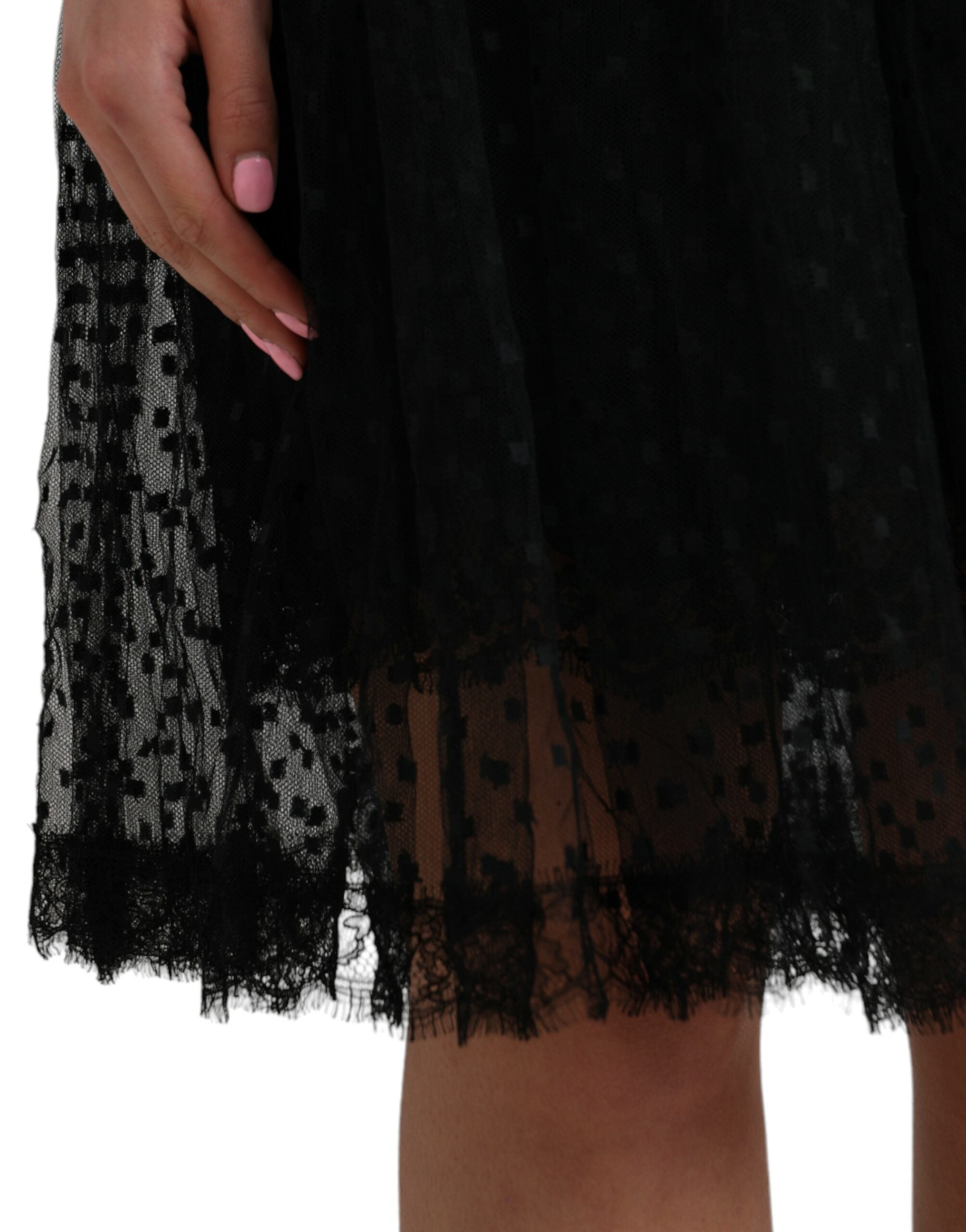 Jupe longue haute taille en nylon noir avec dentelle, de style A-line, de la marque Dolce & Gabbana.