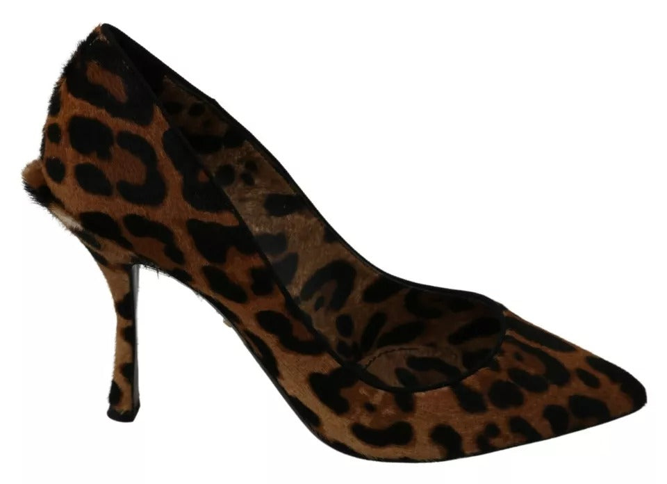 Escarpins Dolce & Gabbana en cuir pony à imprimé léopard marron, talons hauts élégants et style sophistiqué.