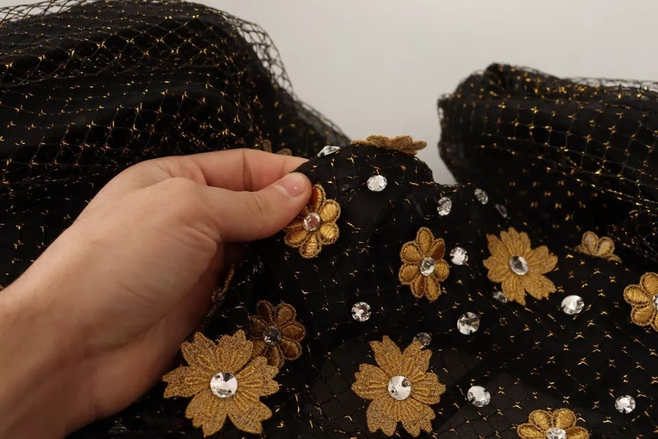 Robe longue de soirée noire Dolce & Gabbana avec motifs floraux en cristal, robe maxi élégante et sophistiquée.