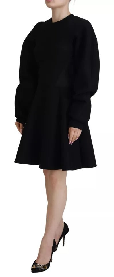 Robe courte noire en coton à manches longues de style A-line Dolce & Gabbana, élégante et sophistiquée.