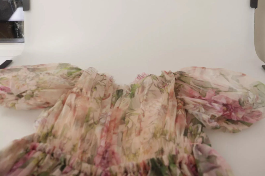 Robe longue maxi Dolce & Gabbana à imprimé floral multicolore, élégante et fluide, avec détails sophistiqués.