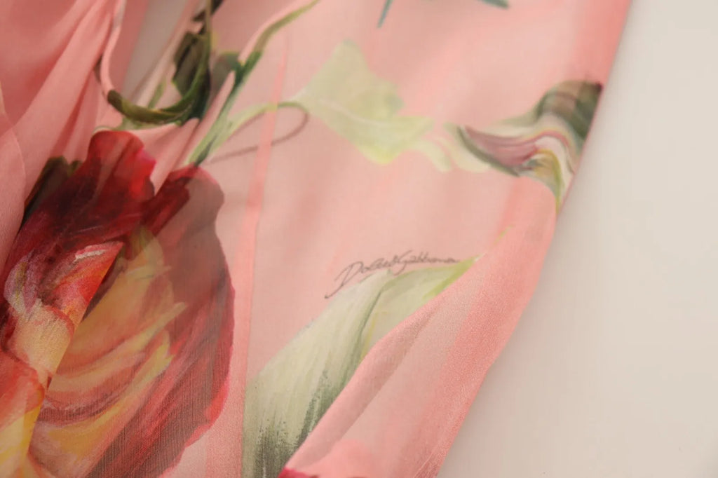 Robe longue à couches en soie rose à motif floral Dolce & Gabbana, style maxi élégant et féminin.