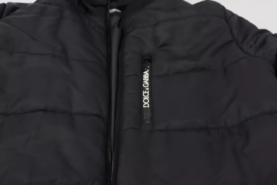Veste d'hiver noire Dolce & Gabbana parka en nylon avec capuche, style chaud et élégant pour la saison froide.