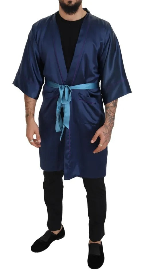 Ceinture en satin bleu de Dolce & Gabbana, élégante et raffinée, portée avec une robe ou une veste.