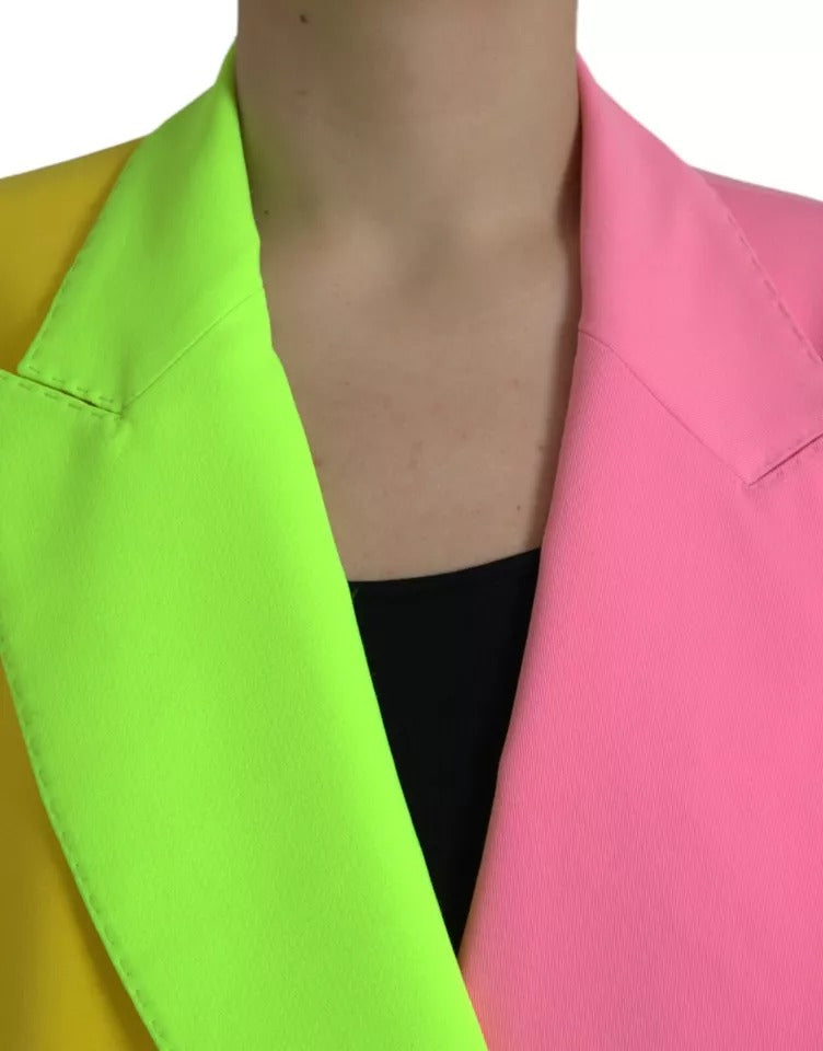 Manteau Dolce & Gabbana à carreaux multicolores avec revers en pointe, veste élégante en tissu à motif patchwork.