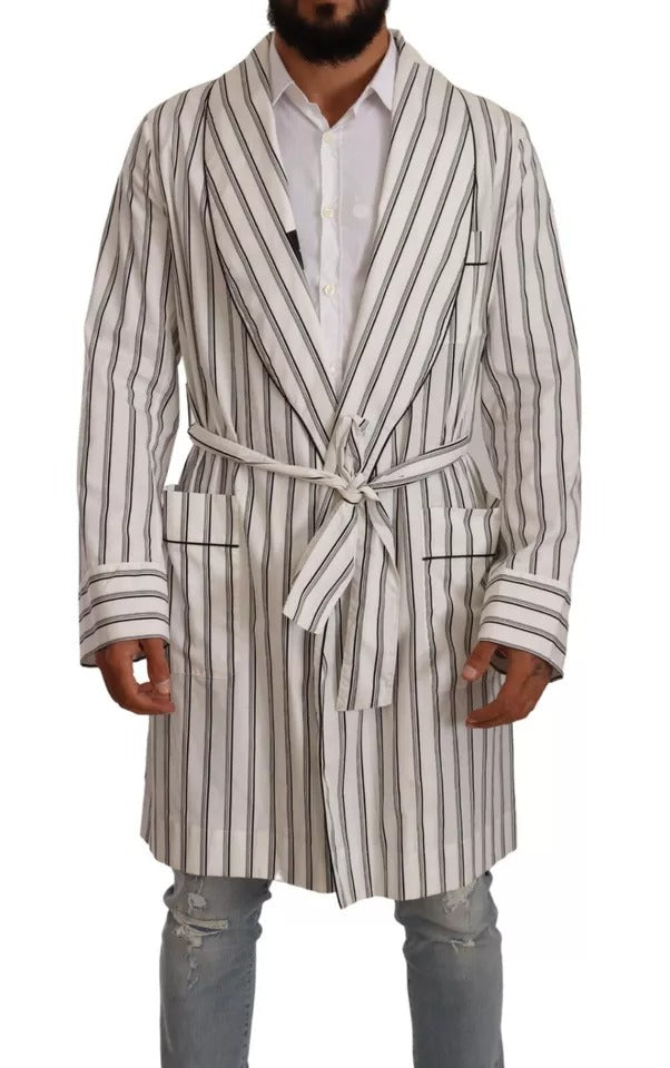 Robe-coat en coton blanc à rayures de Dolce & Gabbana, veste enveloppante élégante et confortable.