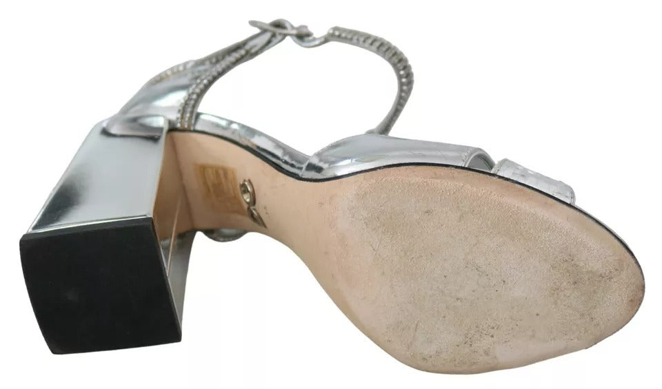 Sandales T-strap en cuir Dolce & Gabbana avec cristaux argentés, chaussures élégantes et sophistiquées pour femmes.