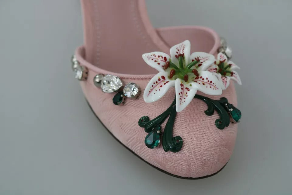 Chaussures à talons Dolce & Gabbana en brocart rose avec cristaux et bride à la cheville, élégantes et ornées.