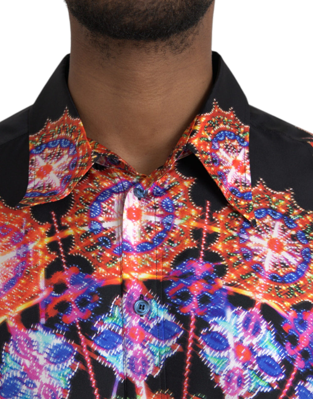 Chemise homme Dolce & Gabbana Luminarie en soie multicolore, style décontracté avec motif élégant visible sur l'image.