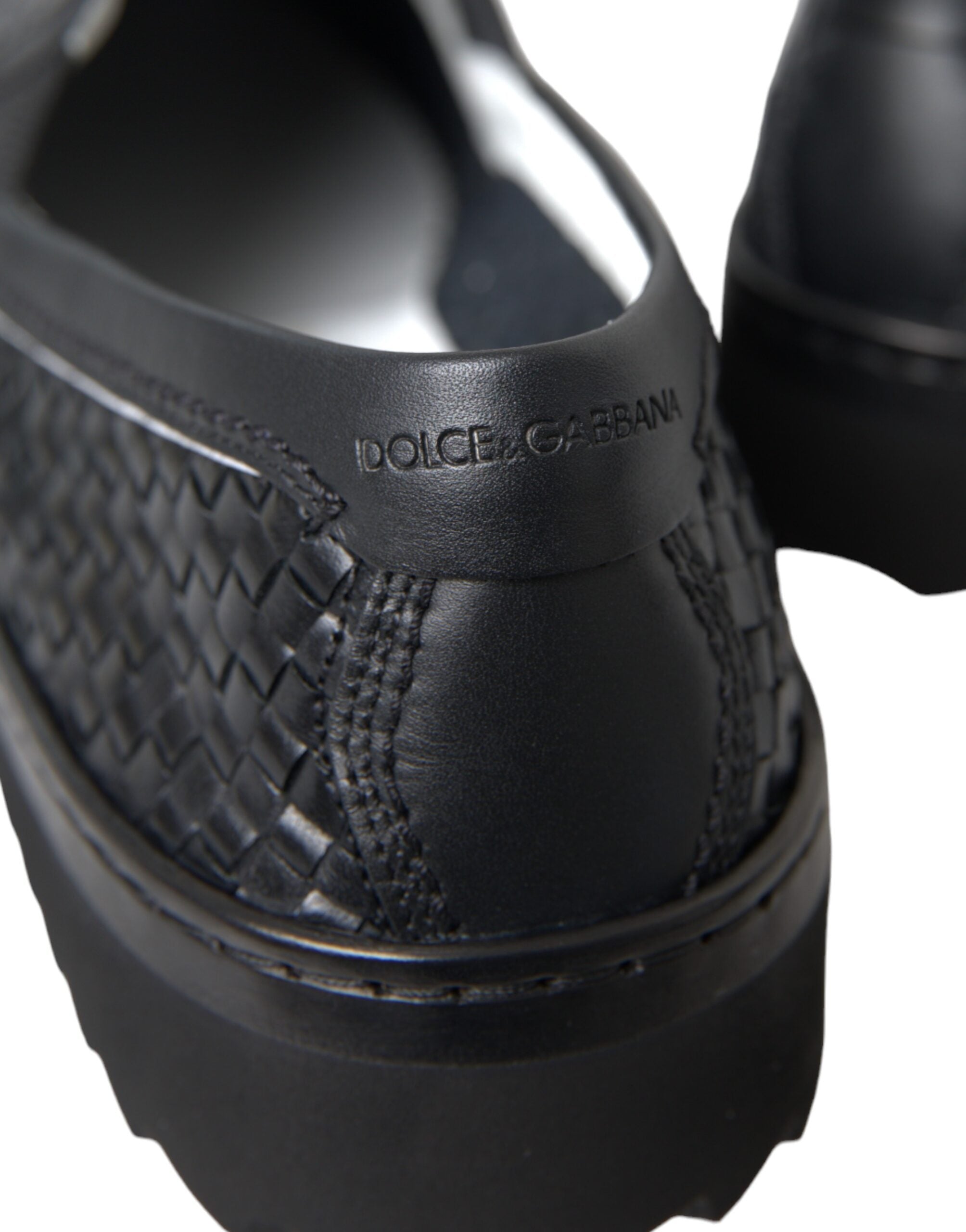Chaussures mocassins en cuir de buffle tissé noir Dolce & Gabbana pour hommes, vue de face.