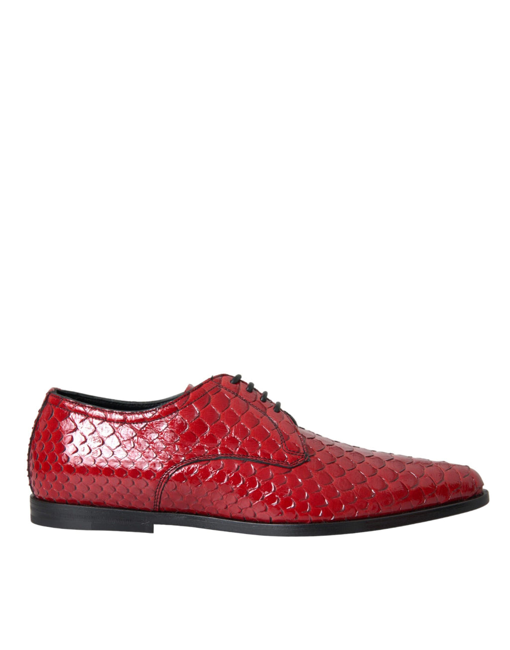 Chaussures Derby formelles pour homme Dolce & Gabbana, rouge texturé verni, élégantes chaussures en cuir brillant.