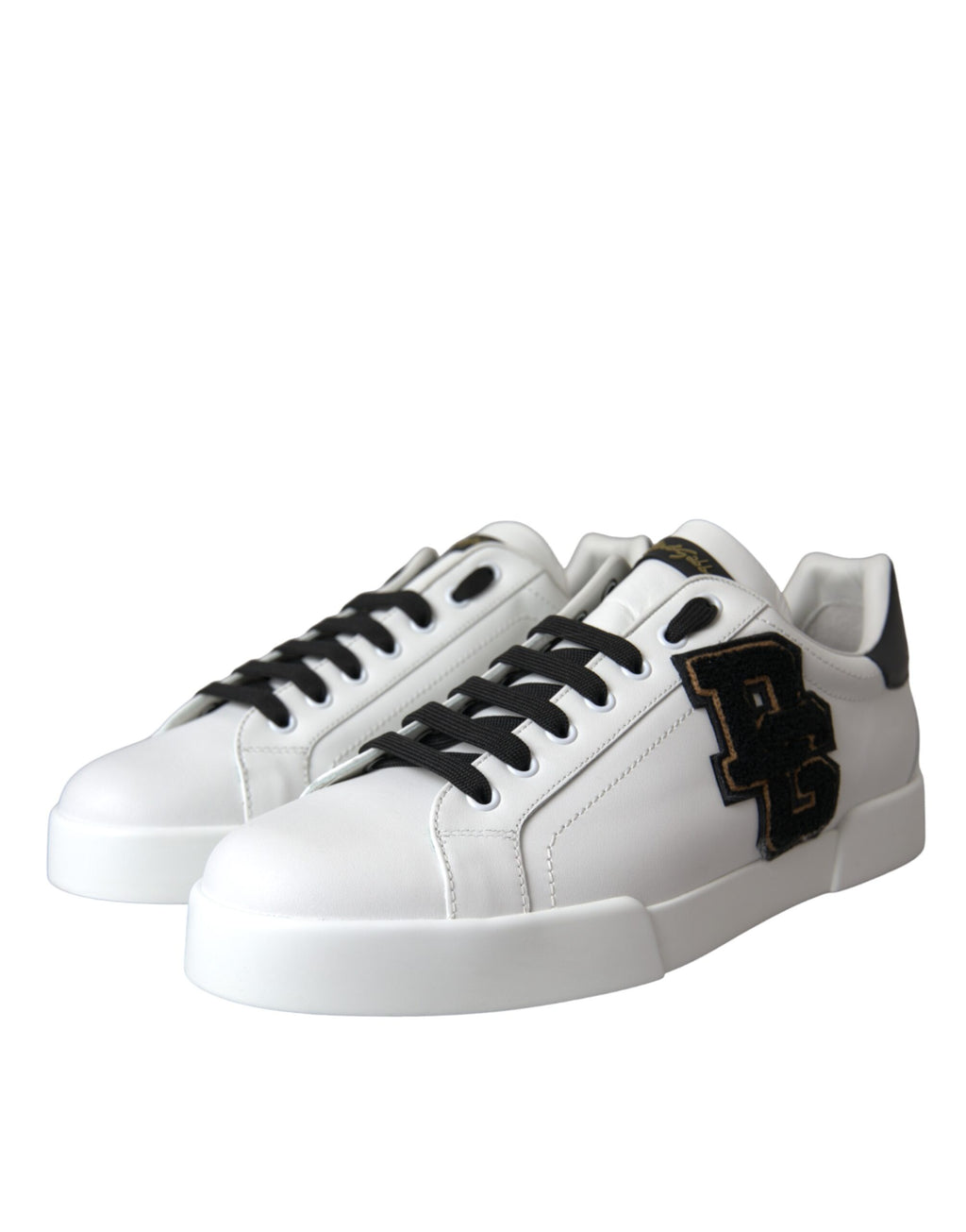 Chaussures sneakers basses blanches en cuir Dolce & Gabbana avec logo DG, style décontracté et moderne.