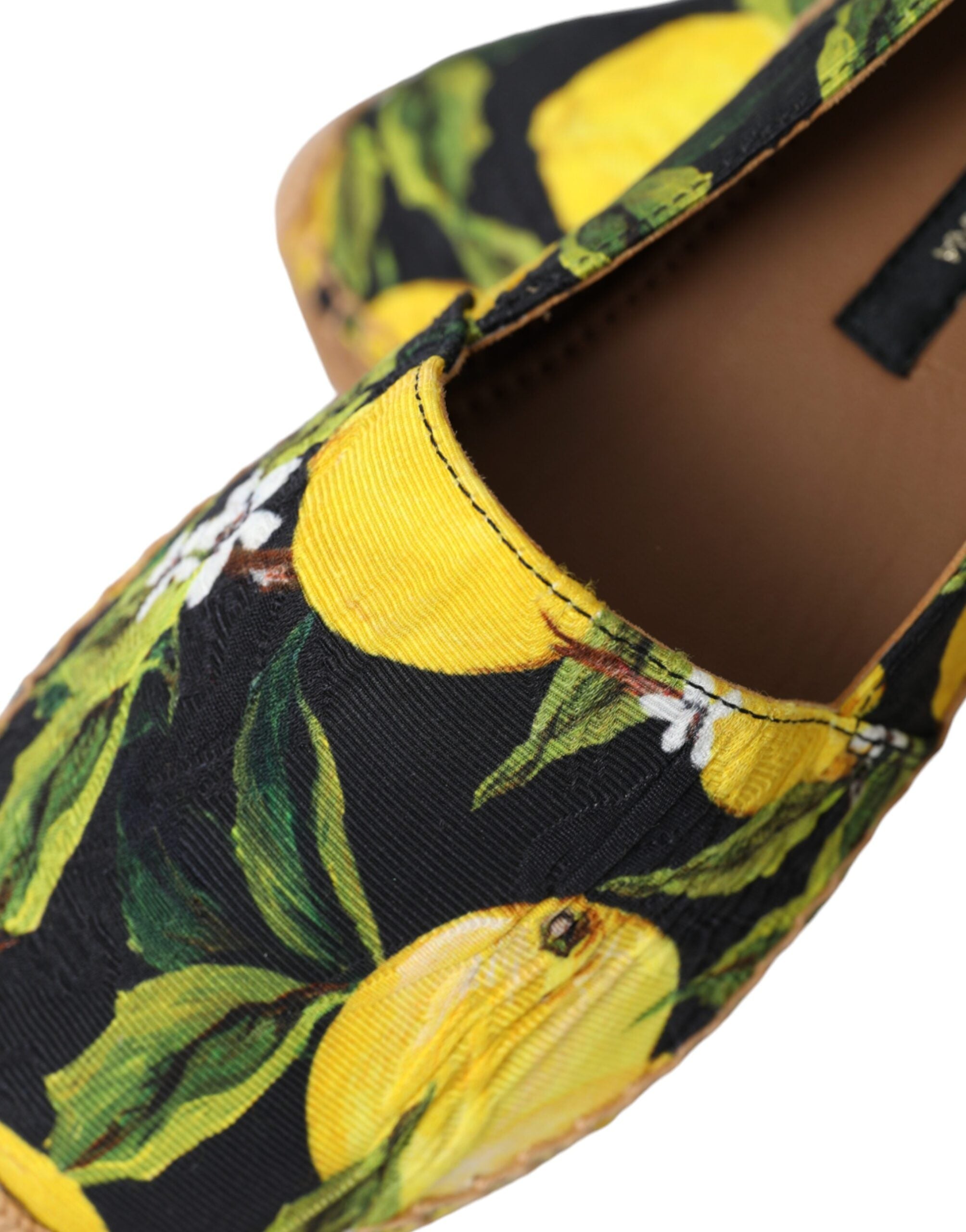 Espadrilles Dolce & Gabbana multicolores avec citrons, slip-on, légères et confortables pour un style estival.