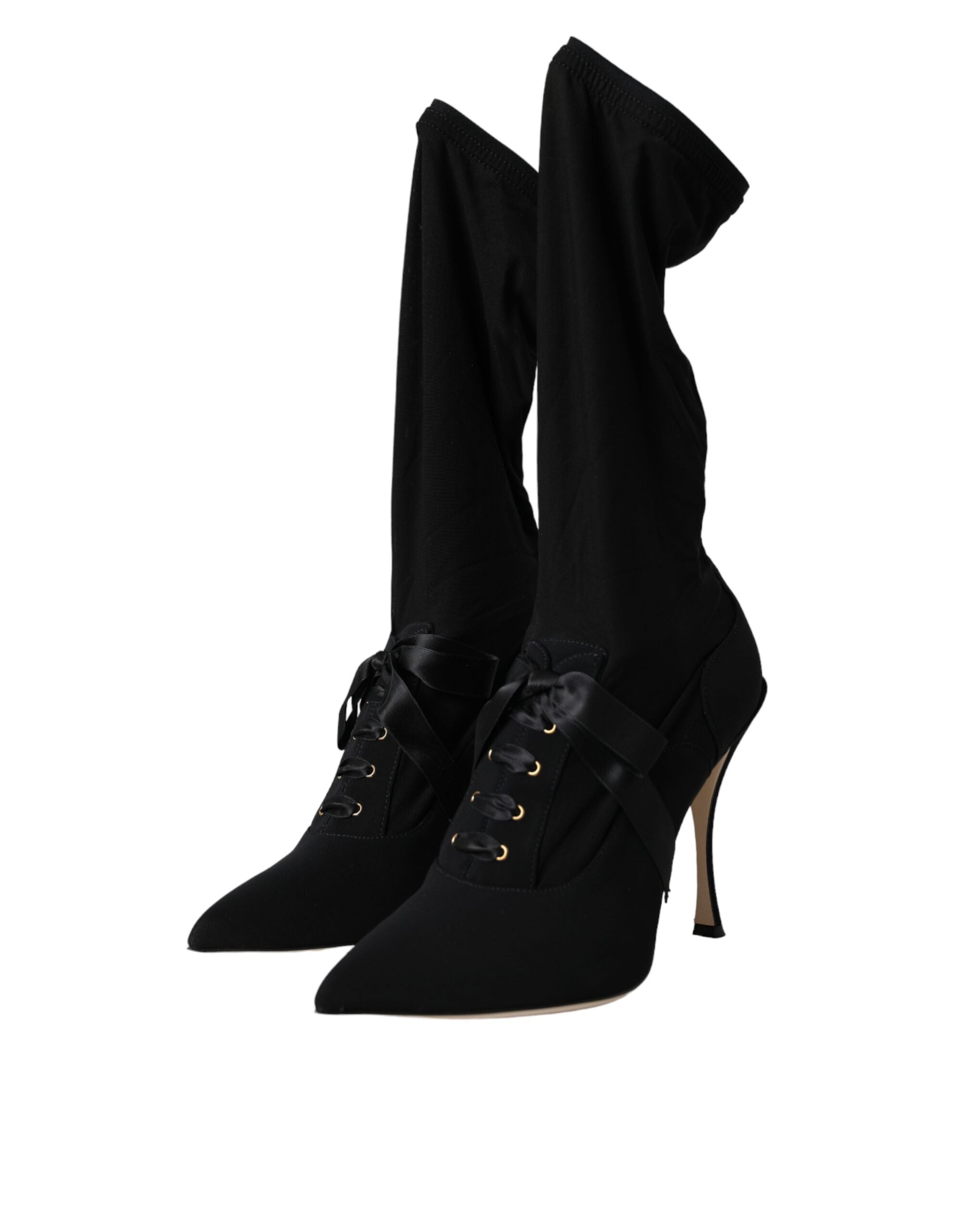 Chaussures Dolce & Gabbana bottines noires à talons stilettos mi-mollet, style élégant et sophistiqué, vue de côté.