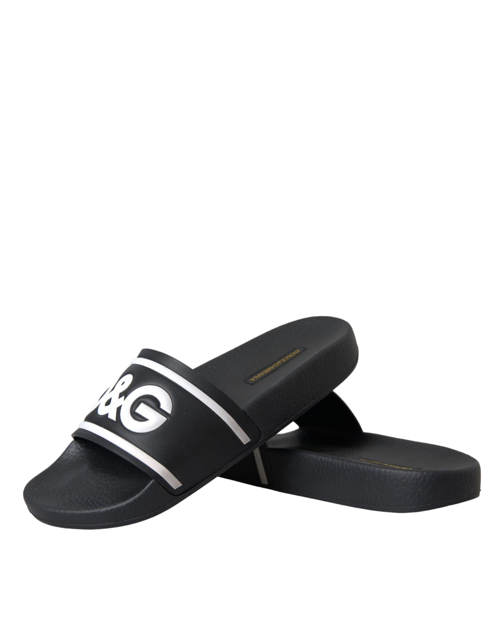 Sandales Dolce & Gabbana en cuir noir I Love D&G, slides confortables avec logo visible, pour un style élégant et décontracté.